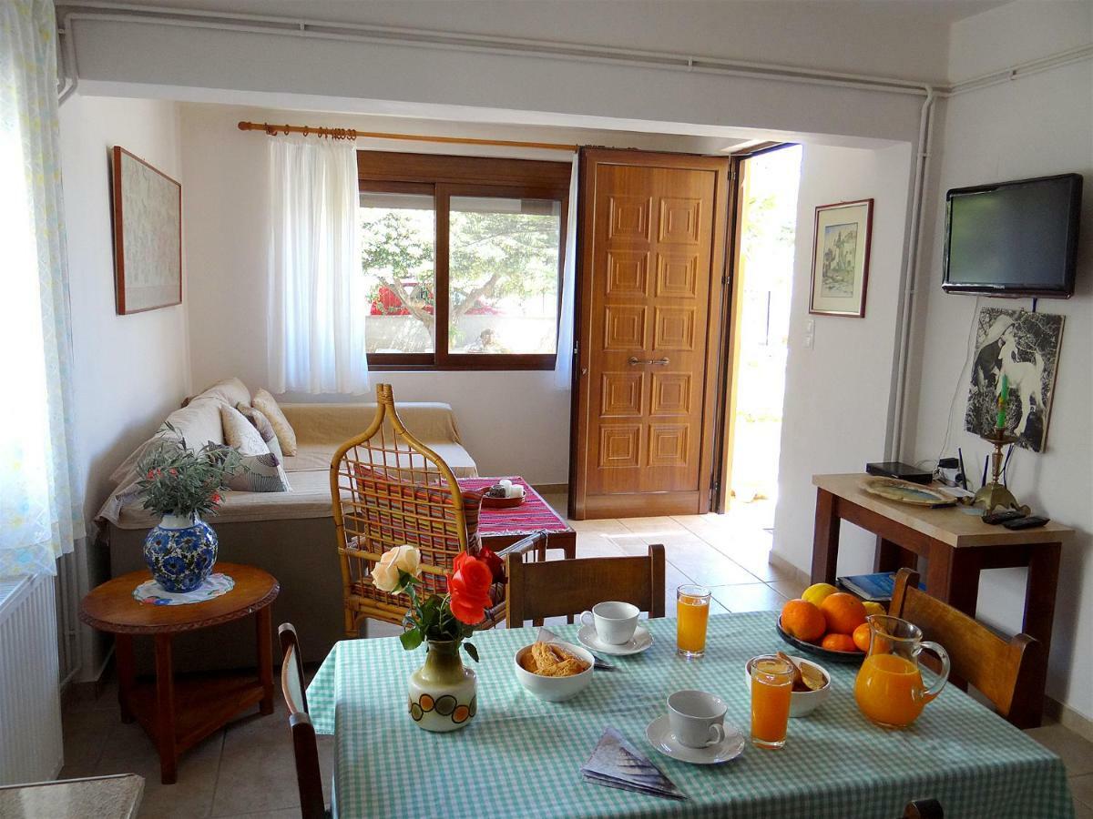Apartment By The Sea Kato Daratso Exterior foto